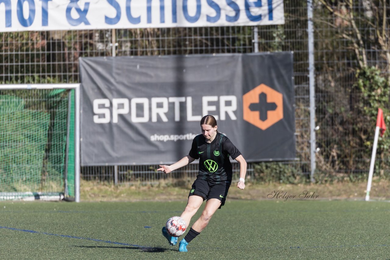 Bild 241 - wBJ Eimsbuettler TV - VfL Wolfsburg : Ergebnis: 1:3